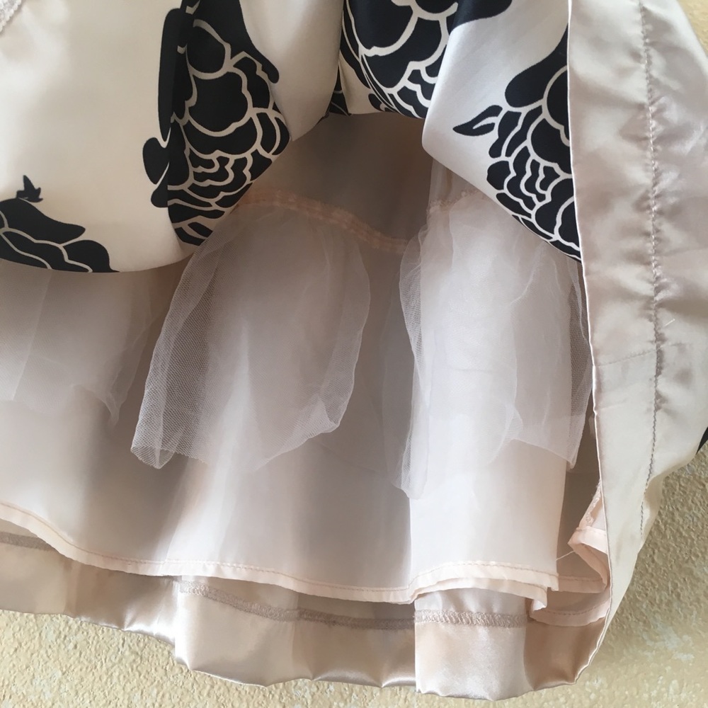 Pleated Skater Mini Skirt - Picture 4 of 8